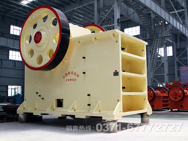 顎式粉碎機(jī)顎板、肘板和邊護(hù)板哪種好？