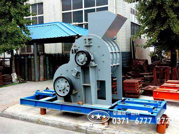 爐渣粉碎機(jī)價(jià)格多少錢(qián)？