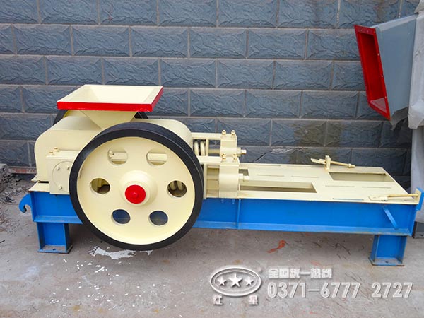 小型對輥機(jī)多少錢一臺(tái)