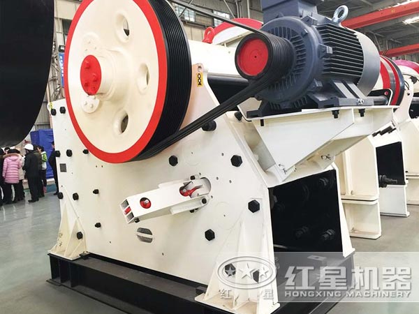 新一代CJ歐版顎式破碎機(jī)憑借高產(chǎn)、低耗迅速走紅市場