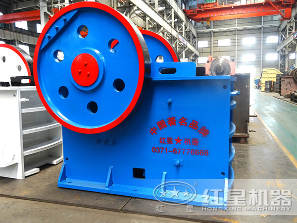 150×250顎式破碎機(jī)小體格擁有大能量， 輔助客戶創(chuàng)高收