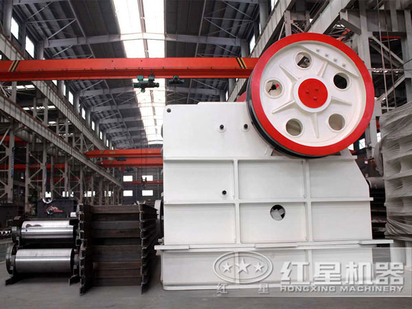 顎式破石機——石料廠的戰(zhàn)斗機，石頭的變形機