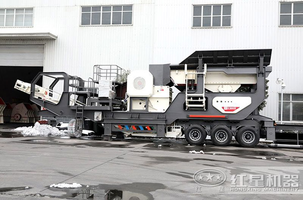 小型車式流動石子粉碎機(jī)，小巧輕便但不失專業(yè)