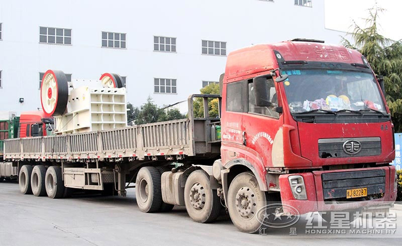 人工破碎混凝土用什么機(jī)器？選擇顎破機(jī)，大產(chǎn)量，運(yùn)行可靠